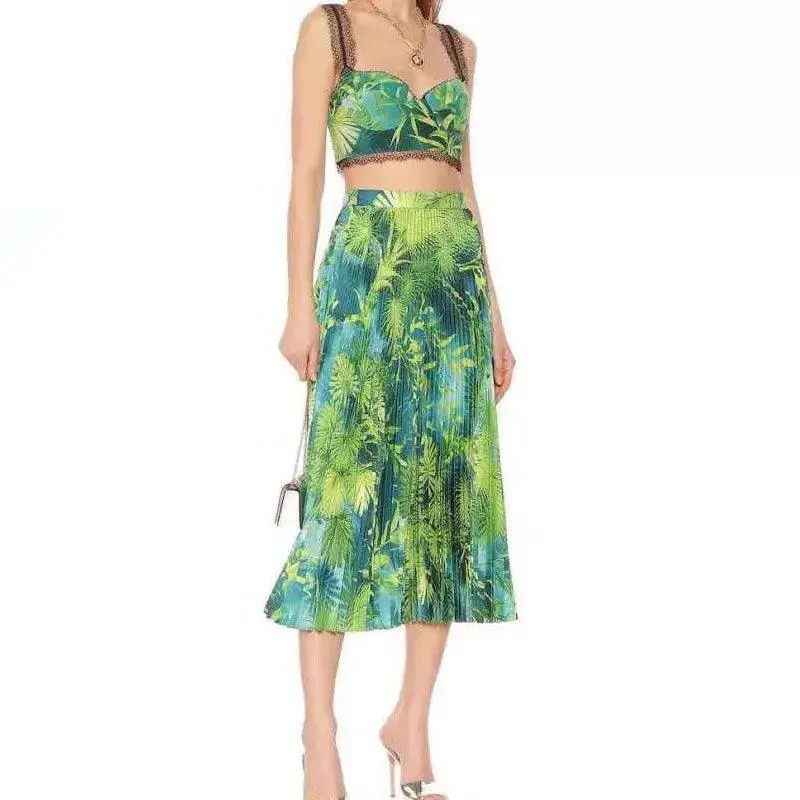 Holiday Style Halter Vest   Printed High-waisted Pleated Skirt